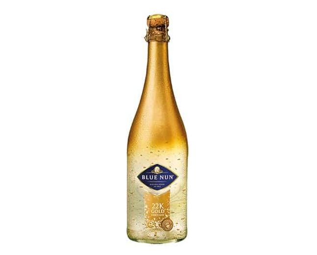 Пенливо Вино със Златни Частици Blue Nun 750 мл