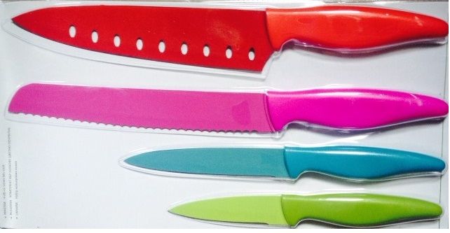 Комплект от 4 ножа с цветно покритие