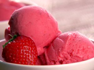 Замразен ягодов йогурт